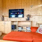 Chalet 1a '4 Jahreszeiten' Fahren Und Jacuzzi Mit Aussicht! Bad Sankt Leonhard im Lavanttal