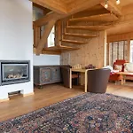 1a '4 Jahreszeiten' Fahren Und Jacuzzi Mit Aussicht! Chalet