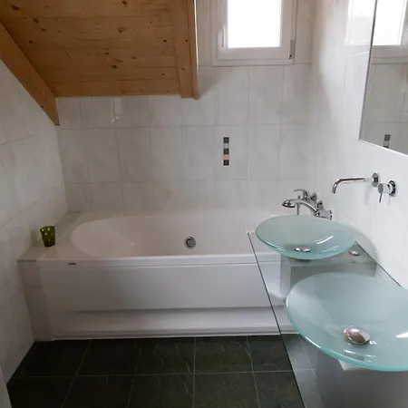Chalet 1a '4 Jahreszeiten' Fahren Und Jacuzzi Mit Aussicht! Bad Sankt Leonhard im Lavanttal