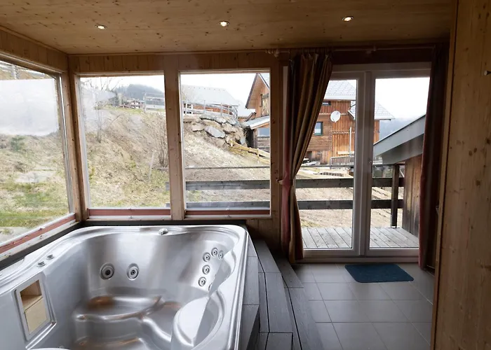 1a '4 Jahreszeiten' Fahren Und Jacuzzi Mit Aussicht! *